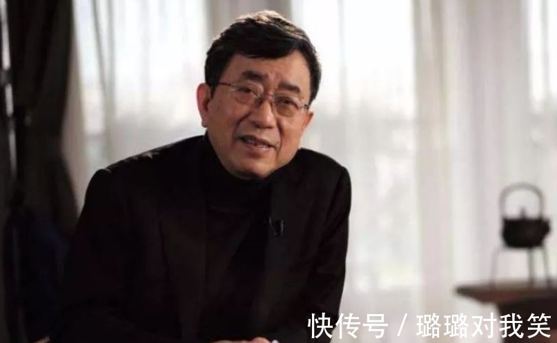 易中天$余秋雨的文学水平如何?易中天的评价很犀利,金庸的评价则很幽默