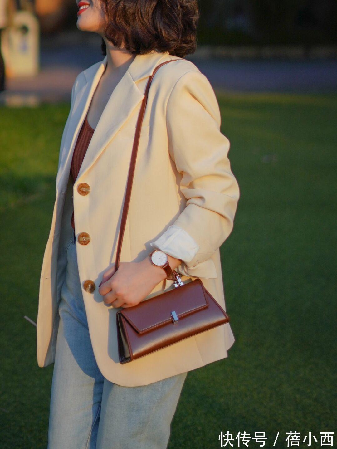 搭配|“三四十岁的女人”想提升品味,别错过西装穿搭,简约大气又轻奢