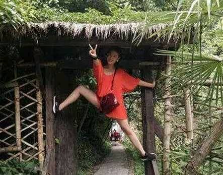 |搞笑图片幽默段子笑话兄弟看你很认真的样子,在思考什么呢