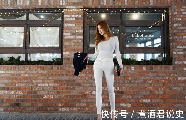 都市|简洁的牛仔裤更加适合现在的都市人群!