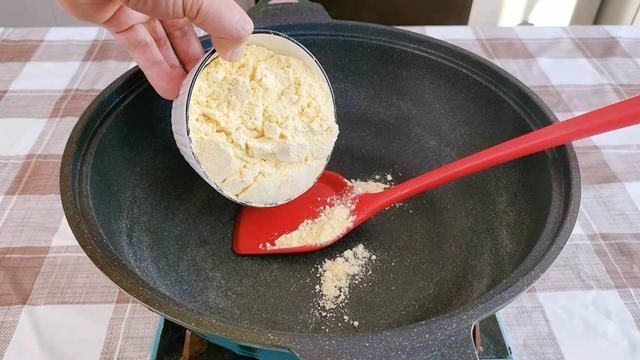 早餐不用再起早了,教你玉米面好吃做法,做一次可以吃一个月