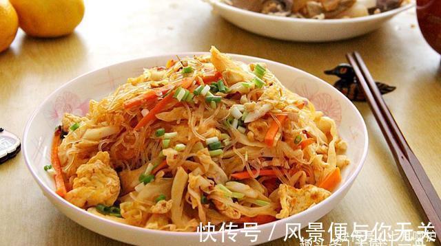 技巧|原来包菜炒粉条要这样做，难怪之前炒粉条老粘锅，技巧全在这