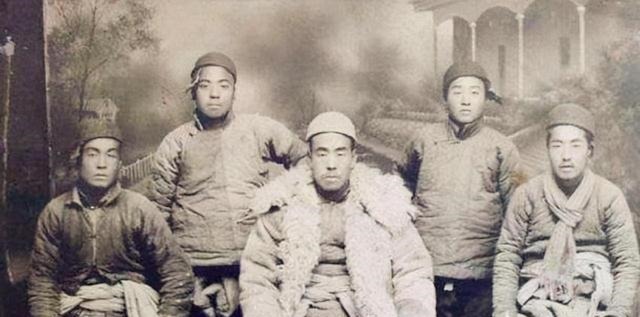 林海雪原|历史上真实的座山雕是怎么死的远没电影激烈,但更可歌可泣