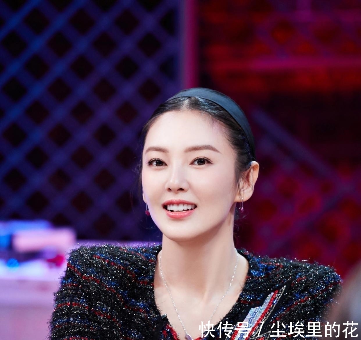 取代謝娜3個(gè)月后，網(wǎng)友：因?yàn)樗犊毂尽纷兒每?張雨綺贏在哪里？