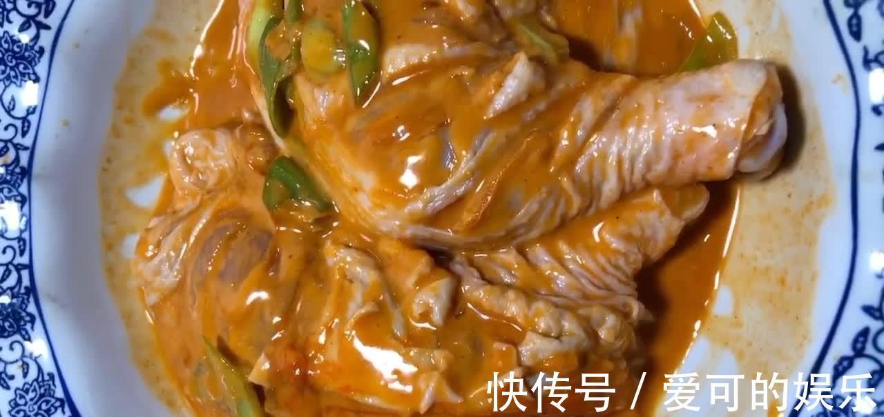 炸鸡腿时裹面粉还是淀粉？2种方式任选其中1种，担保外焦里嫩！