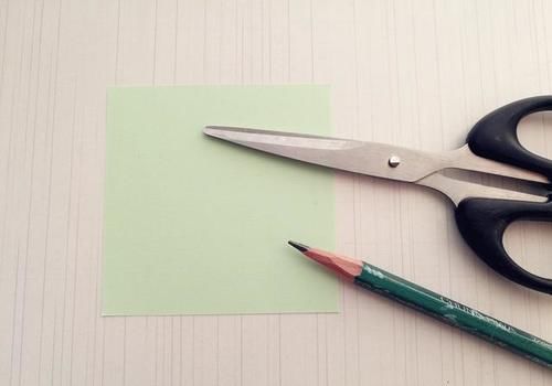  学会|幼儿手工，孩子能学会的简单的剪纸鸭梨教程