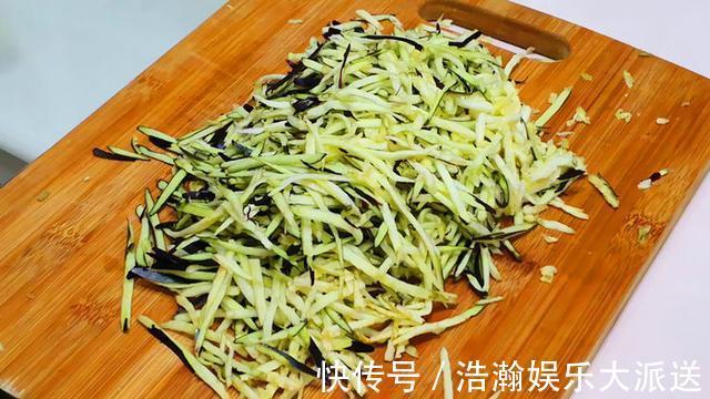 比肉馅还香的饺子，茄子当馅，不油腻口感更绵软