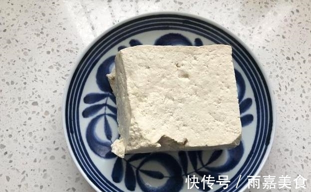 香煎豆腐|营养开胃的香煎豆腐，香酥里嫩还可以当小食，做法超简单