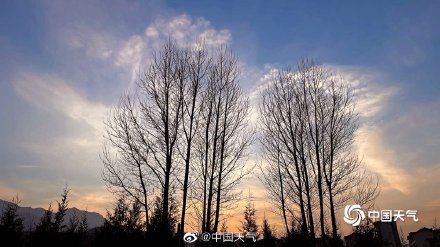 落日余晖|一抹夕阳美如画 北京天空云朵金灿灿