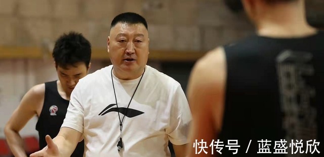 张春军|CBA大牌外援拒绝离队!期待证明自己 能否被名帅激活!