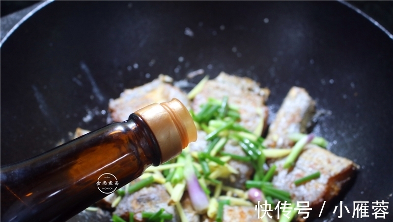 斯肯特|教您一款好吃的带鱼,十五分钟出锅,香酥可口不粘锅,一点不腥