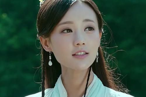  郭襄|黄蓉为何不把武功传给郭襄，而非要藏在屠龙刀？郭襄不是亲闺女？