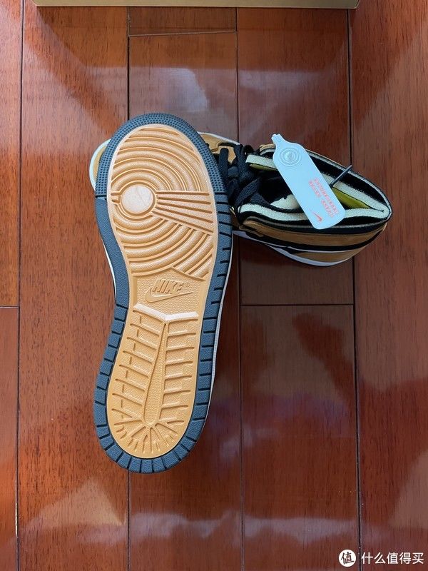 猛男心动配色！极具秋季美感的AJ1 Zoom CMFT晒单