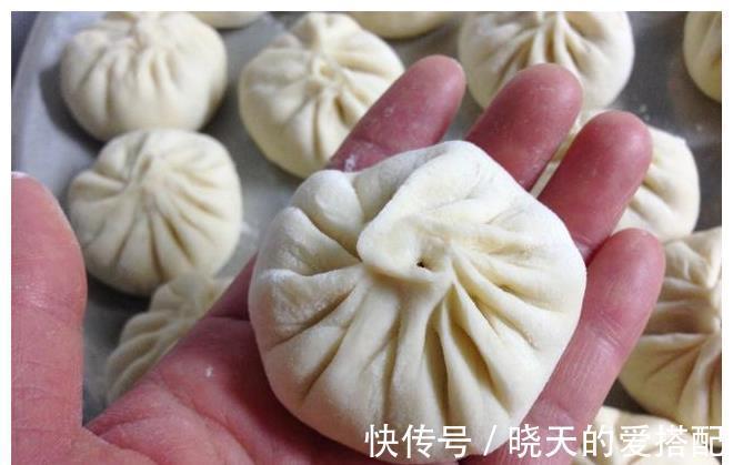 孩子|包子就馋这个馅，鲜咸开胃，比肉还好吃，出锅孩子一口气吃3个