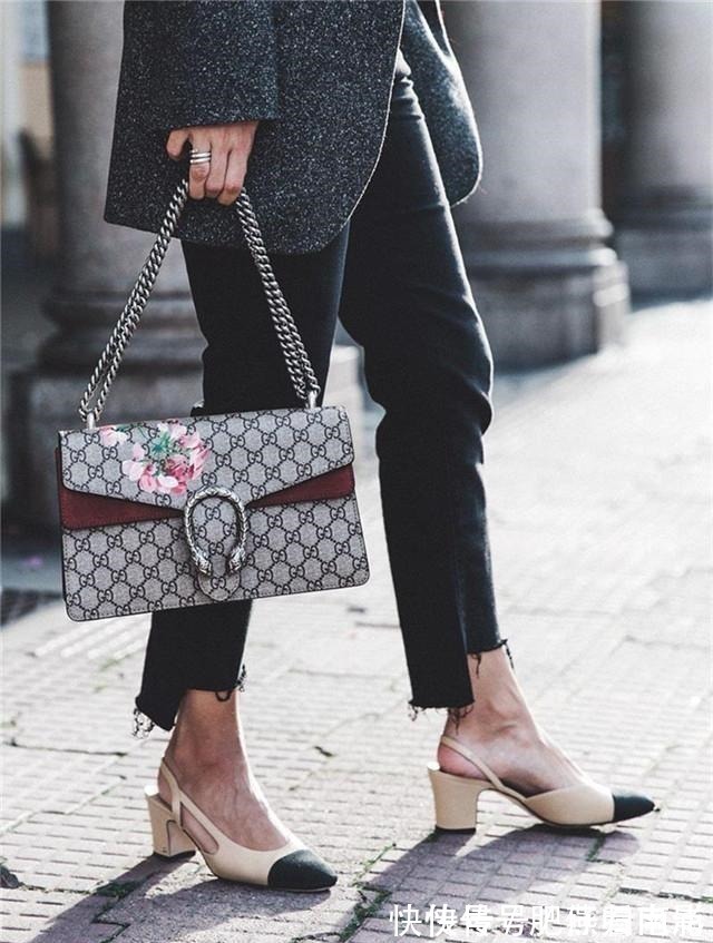 时尚 小白鞋已经失宠了,今年流行“1+1鞋”,时尚显高,明星都上头了!