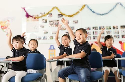 高考该不该去除英语这门科目？看看知名大学教授怎么说？