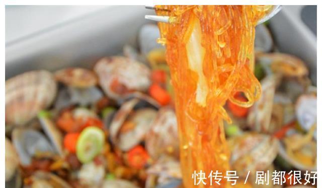 汤汁|教你在家做花蛤粉丝煲,香浓的汤汁,味道特鲜美,一口一个真过瘾