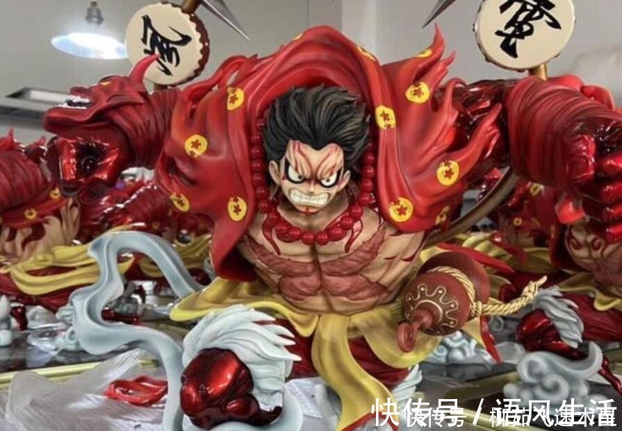 盗版|海贼王1万元买路飞盗版手办,看到背后细节价格翻5倍
