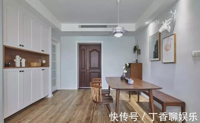 阳光房|武汉夫妇将客厅变身图书馆,连邻居家的小孩都忍不住往家里跑!!