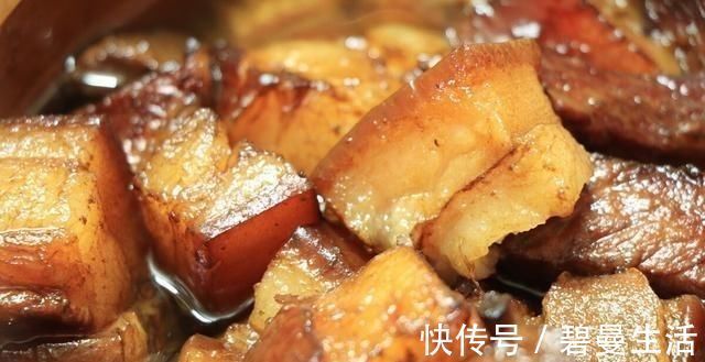 红叶|内科医生热水里撒一把,连喝1月,血糖降了,跟糖尿病“再见”