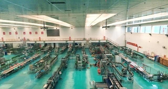 卖出|一年卖出100亿,这瓶不到20元的酒,让茅台五粮液都不敢轻视!