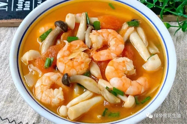 番茄虾仁菌菇汤