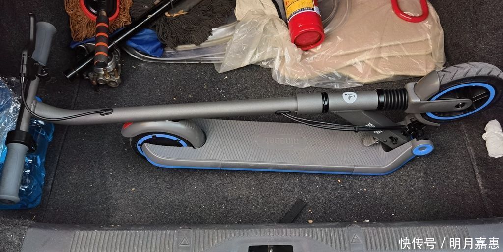 车把|女儿的暑假礼物,性能和安全都在线九号儿童电动滑板车E10体验