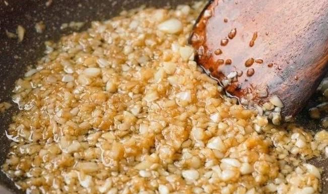 白菜|夏天遇到这鱼从不还价，一买就是2条，做给孩子吃补钙健脑无乱刺