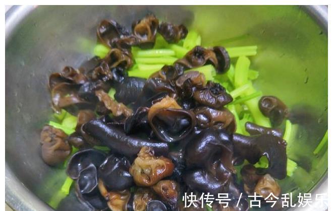 植物油|立秋后,遇到此菜我从不手软,简单一炒就很香,低热量不长肉