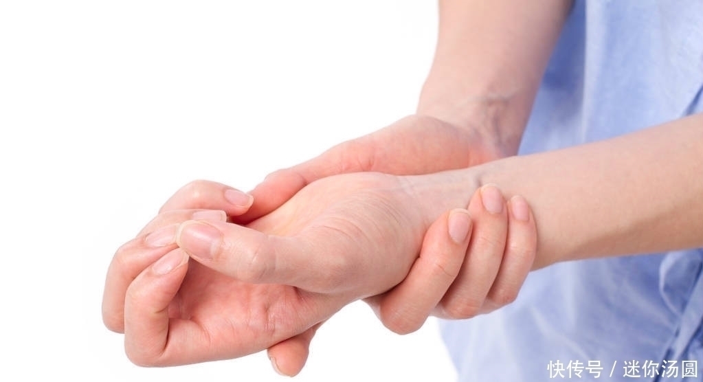 脑血管疾病|手指出现一种异常的时候，最好去检查一下，脑血栓可能已经找上你