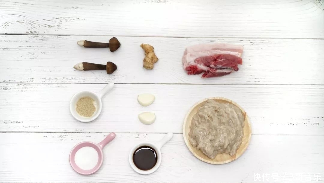 连喝三碗都不够!这锅汤到底有多鲜?