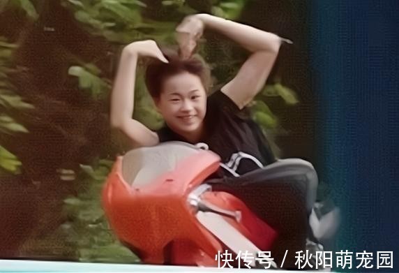 何教练|全红婵胆子有多大?坐过山车双手比心,何威仪:对她来说是小儿科