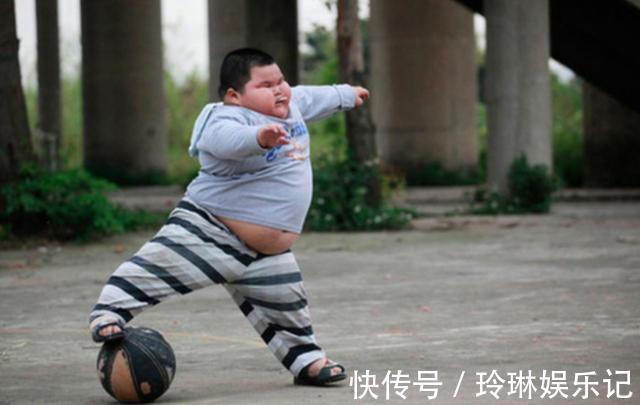 白胖|奶奶带9个月的小孙子,养到30来斤见人就炫耀,妈妈却愁眉不展