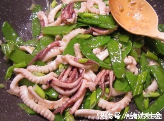 葱油|补钙又补锌鲜香美味,做法简单营养丰富,深受孩子们的喜爱