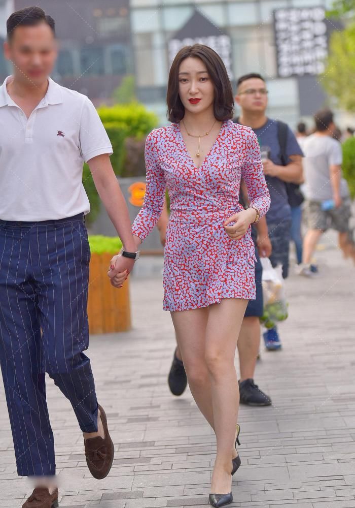 包臀裙显身材又太气质，微胖美女也能轻松穿出时尚