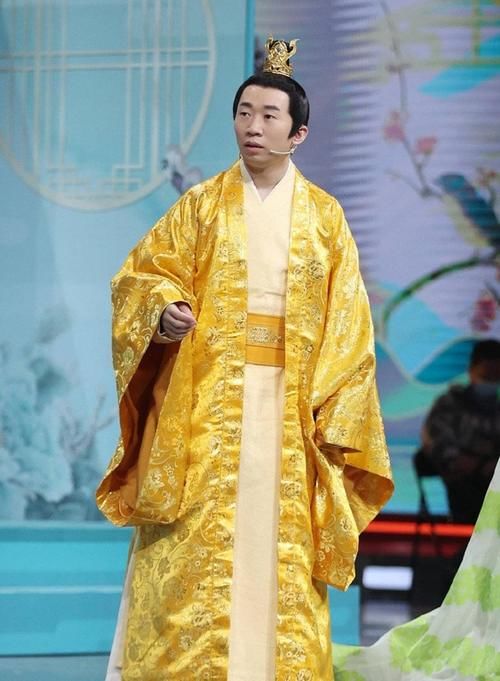 《王牌对王牌6》的综艺王牌是杨迪，节目组还是偏爱于他，原本应该是范丞丞