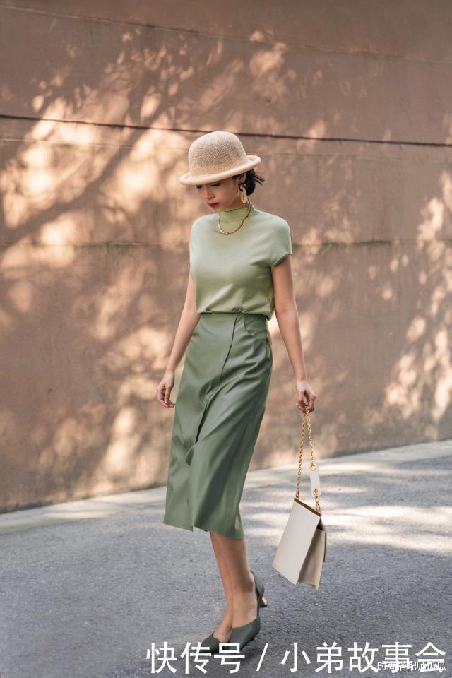 今年流行的针织衫还不会穿跟着三木博主这样穿,时髦又减龄