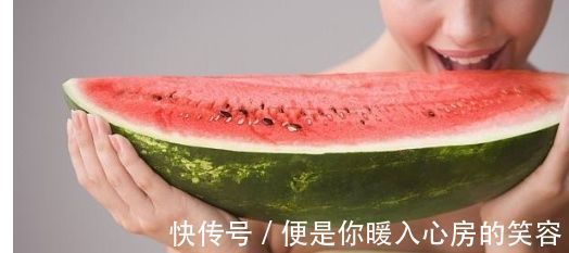 孕妈|孕妈要注意,再馋也尽量远离这3种食物,否则可能会影响孩子发育