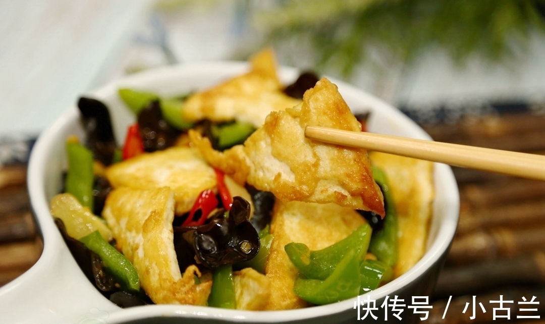 红柿子椒|只花5元,却比肉还香,全家爱吃,强身健体,抵抗春季感冒高发