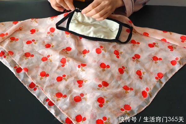 老婆太有才了，口罩上缝一条丝巾，解决了很多女性朋友的大烦恼