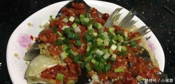 湘菜经典剁椒鱼头，家常做法不正宗，味道香辣，一学就会！