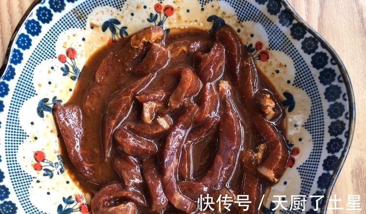 在家这样制作牛柳土豆粉，美味可口，营养丰富！