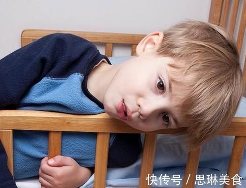 布洛芬|宝爸临危受命,给一岁儿子喂药,却错把4毫升听成40毫升