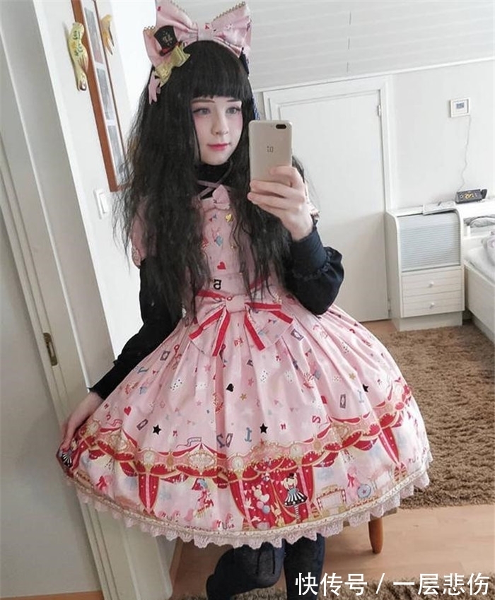 日常|你还在把洛丽塔当成cosplay？19岁的她却把洛丽塔穿成日常