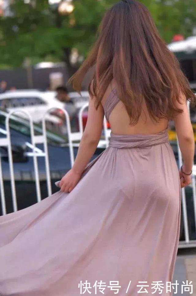 衣服只用适合才最美,没有料都不敢穿的裙子