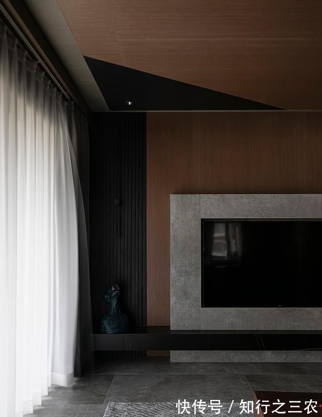 吊顶|139㎡工业风四室,三色拼木饰面+几何吊顶的趣味设计!