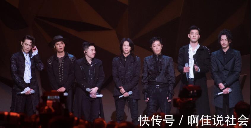 布瑞吉|《披哥》四人淘汰從哥哥們的相處，看他們的格局和能力