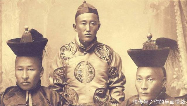 人物|罕见清末蒙古上色老照片,人物面部表情呆滞,最后一张很特殊!