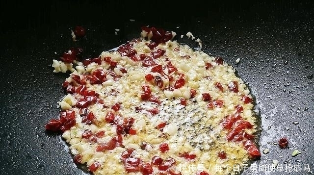 腌现|小雪后,腌“寒菜”用此菜正合适,现腌现吃,隔三差五做也吃不烦