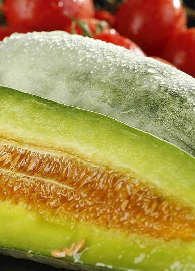 羊角蜜甜瓜|想长寿要会吃，多食4种食物，刮油消脂，补钙明目，防止皱纹早生